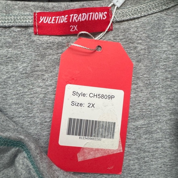 Mrs. Claus But Married To Grinch Top Funny Womens 2X Christmas Bling Shirt NWT - Picture 4 of 6